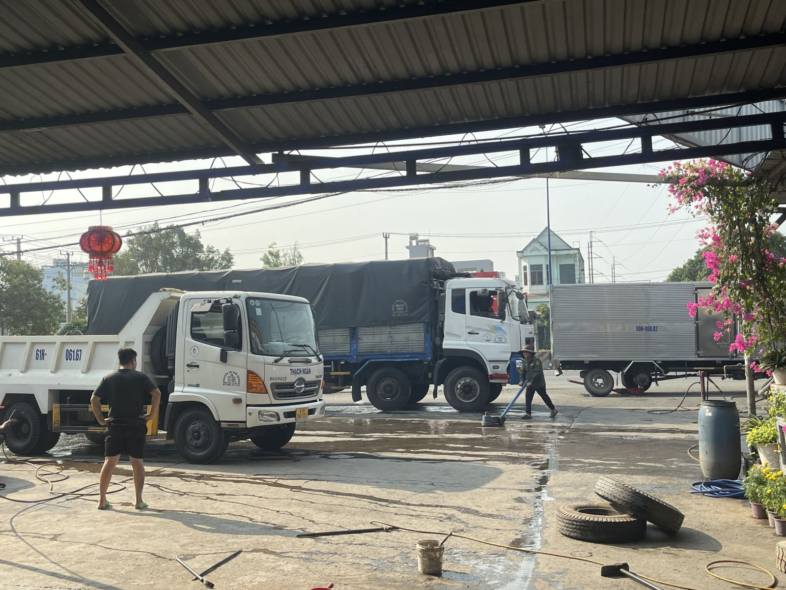 Thay lốp xe ô tô giá bao nhiêu tiền - năm 2024